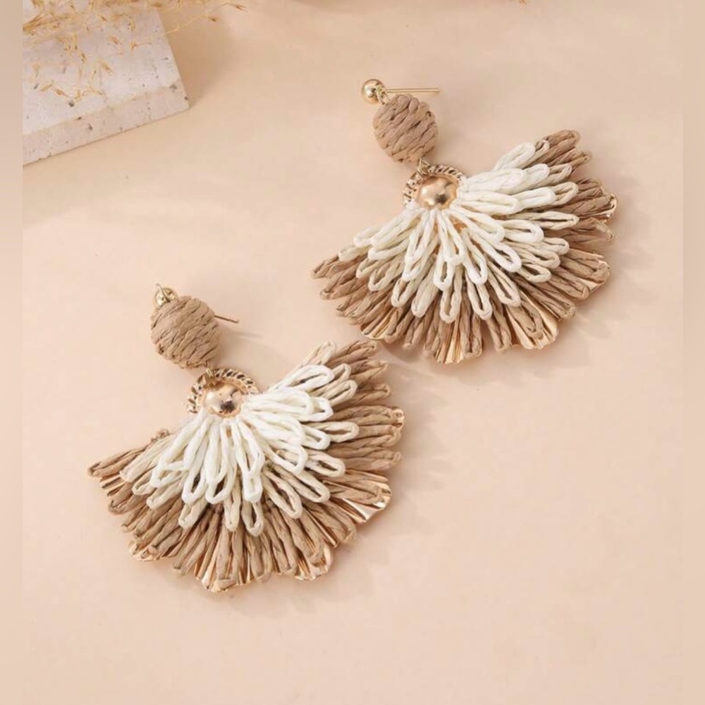 Chic Boho Gold Cream Neutrals Woven Raffia Dangle Women’s Summer Earrings